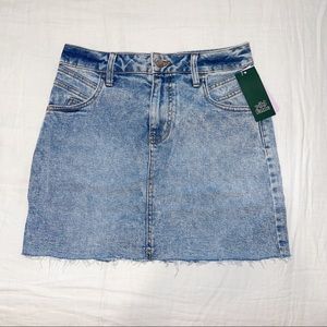 NWT Wild Fable Raw Hem Denim Jean Skirt